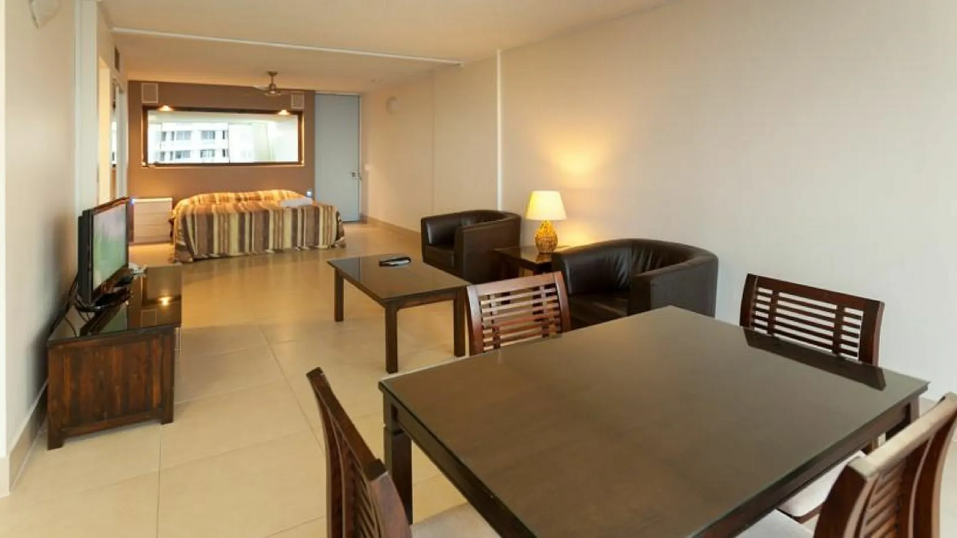 Chateau Beachside Resort Gold Coast 3*,