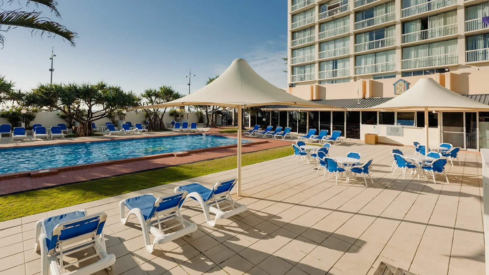 ***  Chateau Beachside Resort Gold Coast Australia